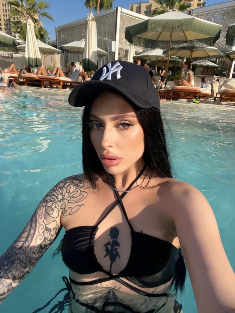 Ночной эскорт от Юлия в Питере