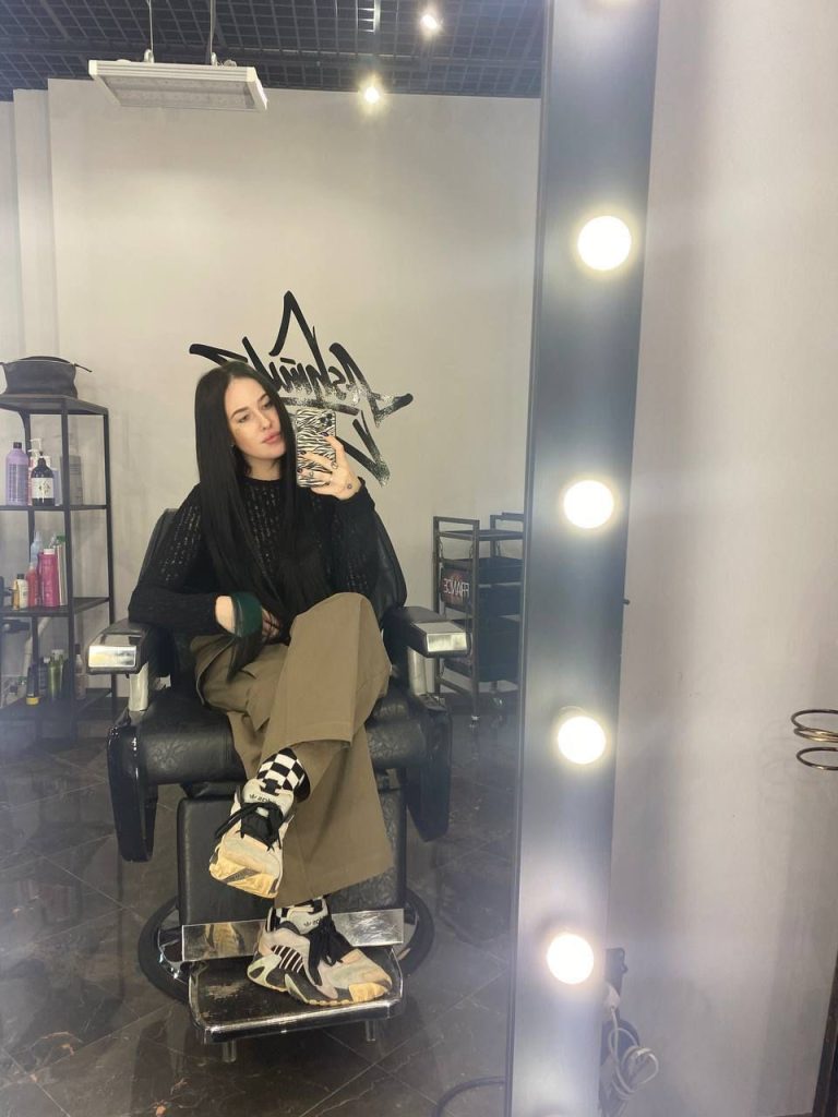 вип эскорт от  Элис работает в Питере