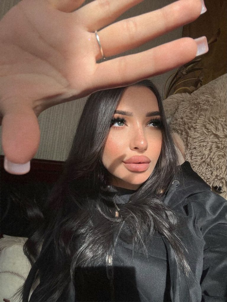 Ночной эскорт от Нона работает в Питере