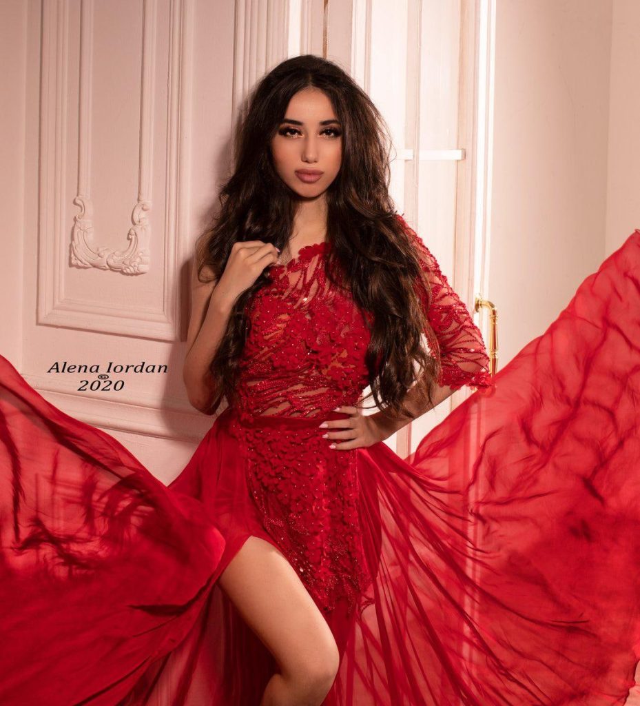 Ночной эскорт от Вероника работает в Питере