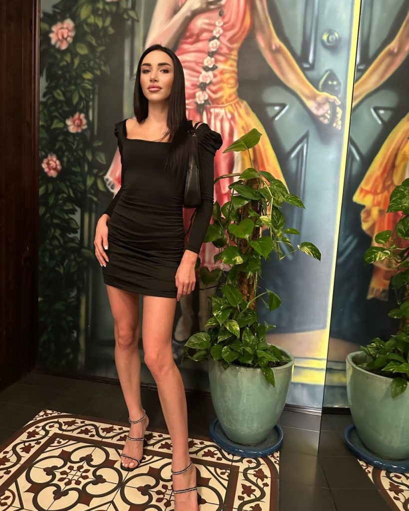 Ночной эскорт от Дина в Питере