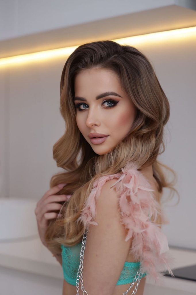 VIP эскорт от Эми в Питере